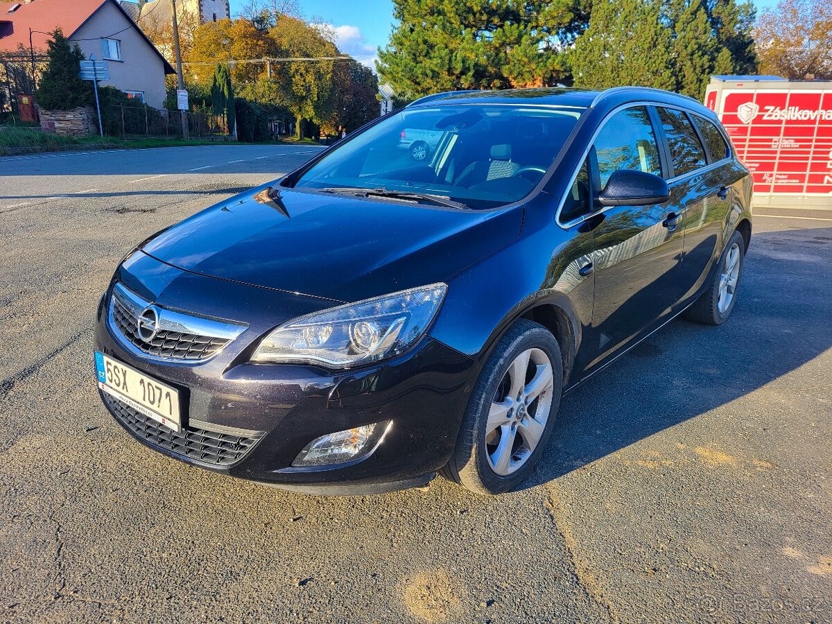 Opel Astra J ST 1.6 Turbo 132 kW