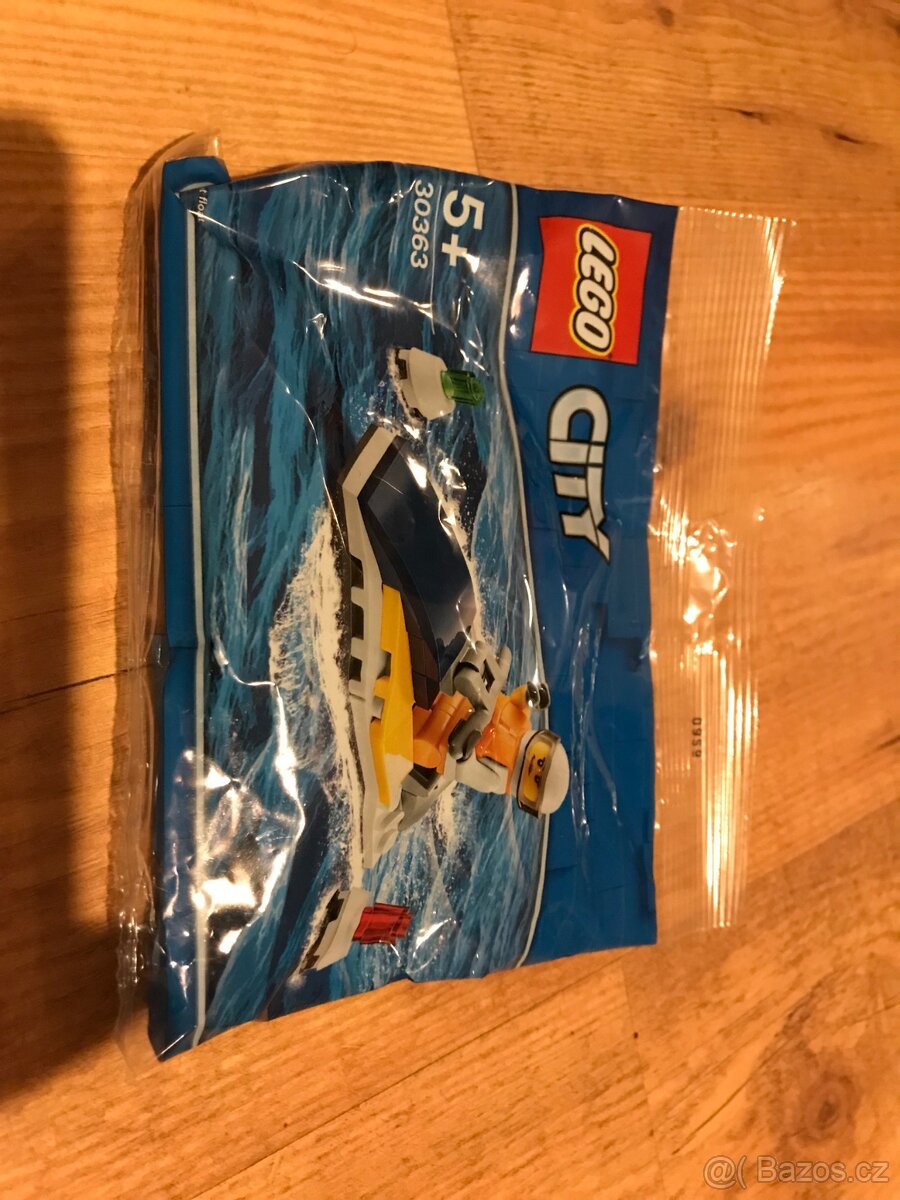 Lego 30363 - Závodní člun