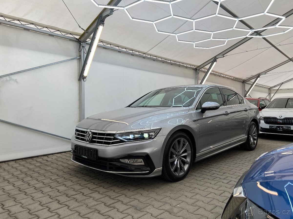 Volkswagen Passat sedan 2.0 TSi,206 kW,4x4,DSG,R-Line,LED,ČR