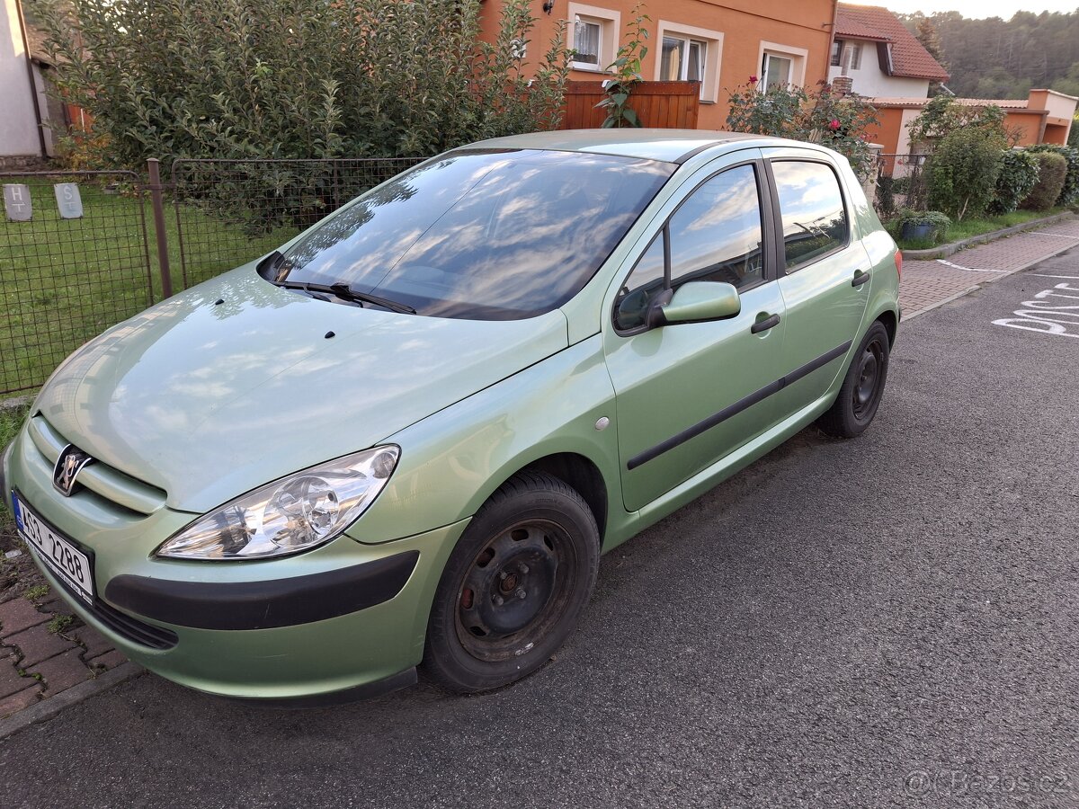 PEUGEOT 307