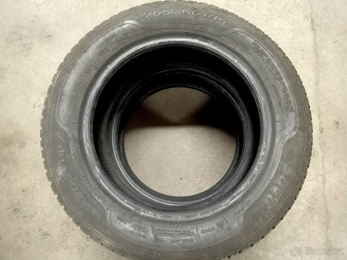 Prodám zimní pneu Sava Eskimo 205/60R16