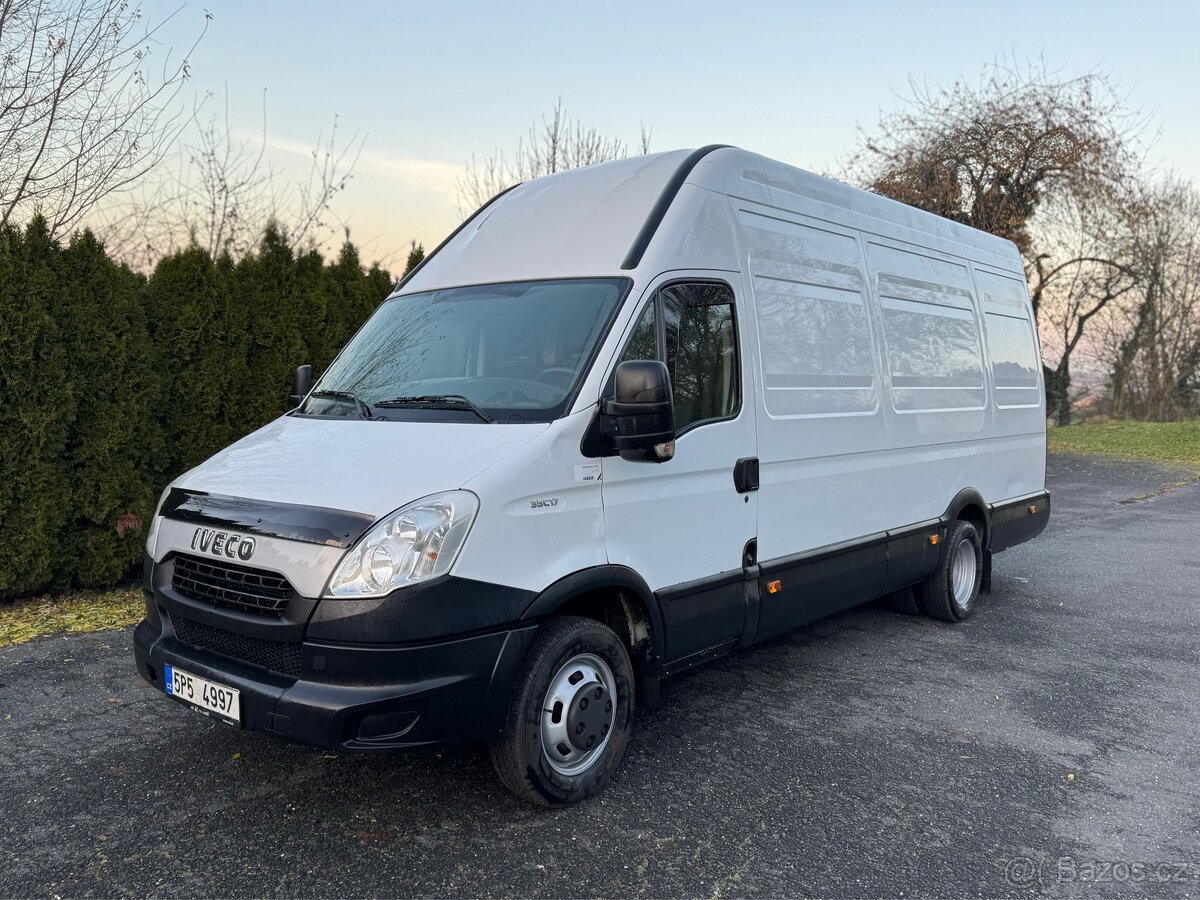 Iveco Daily 3.0, dvoumontáž, SuperMaxi, nové pneu.