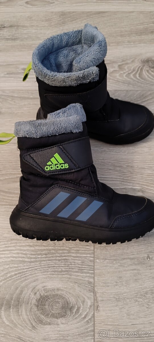 Dětské zimní boty adidas vel.30