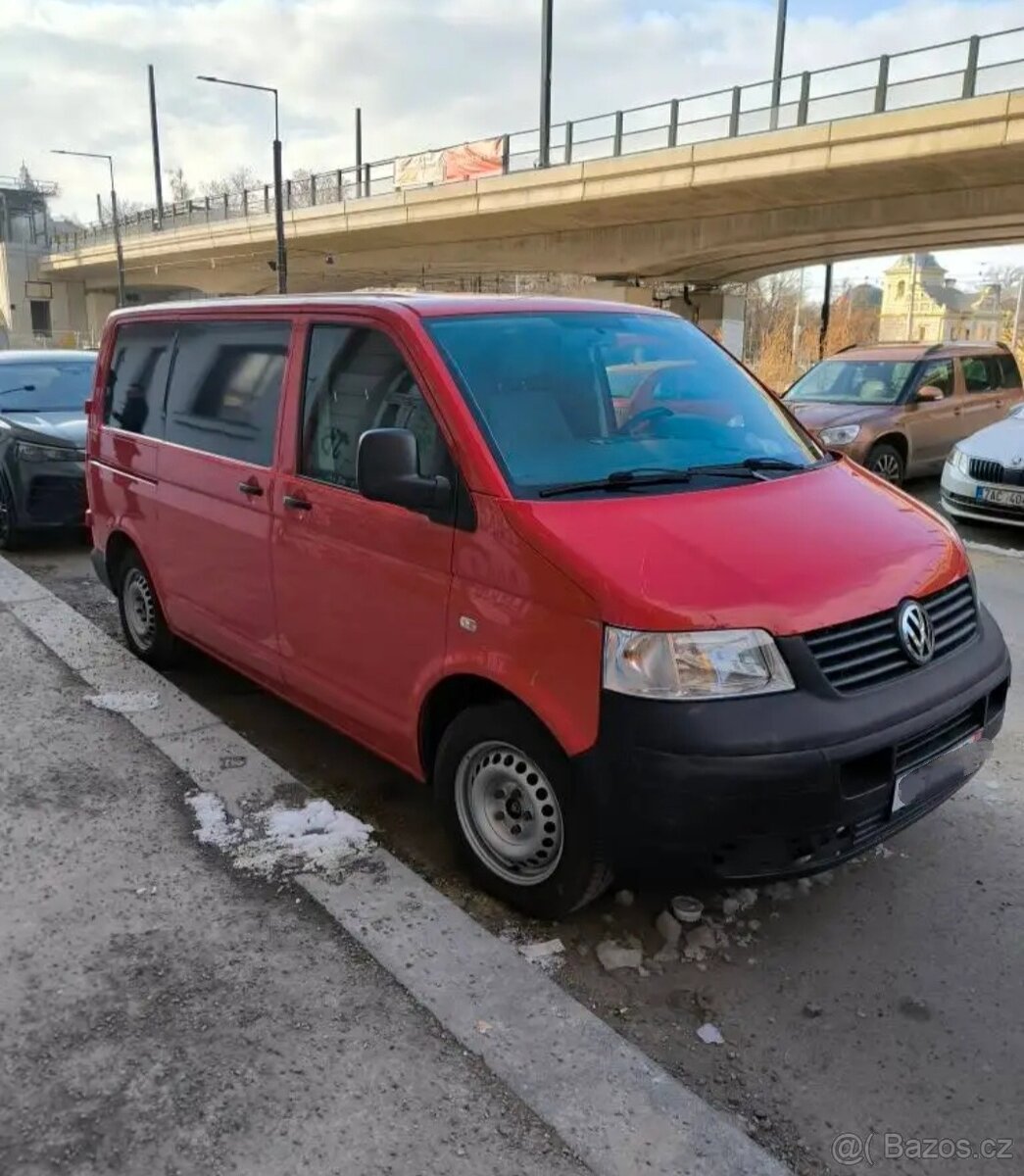 Volkswagen Transporter 1.9 TDI 63 kW r.v.2010