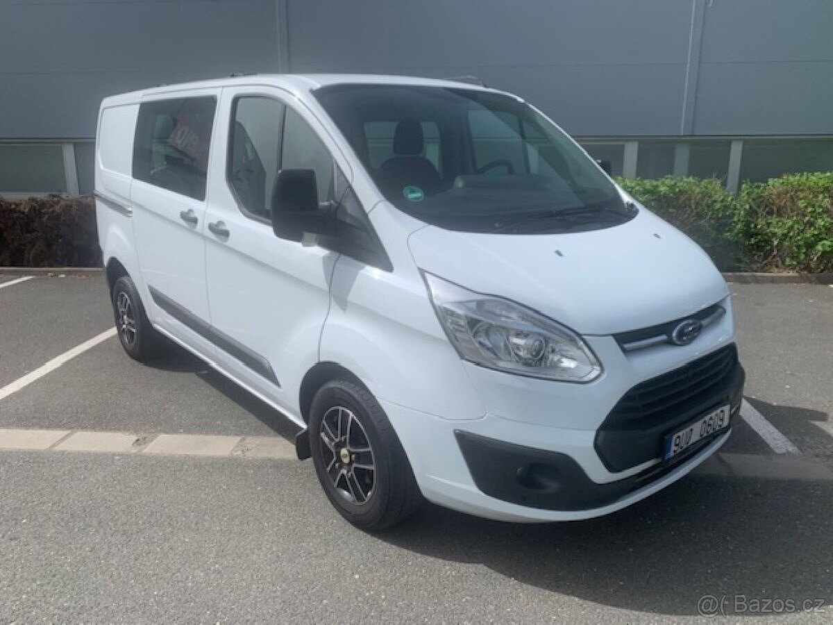 Ford Transit Custom 11/2016 / 2.0 TDCI / 5 míst