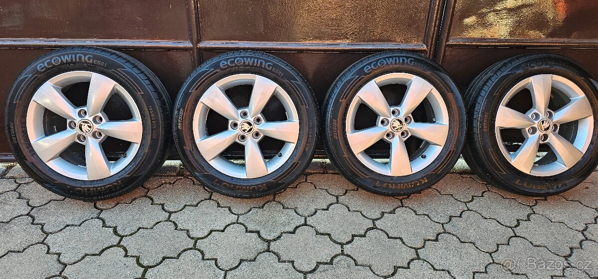 Originál alu Škoda Rapid 5x100 185/60 R15 - 7mm letní