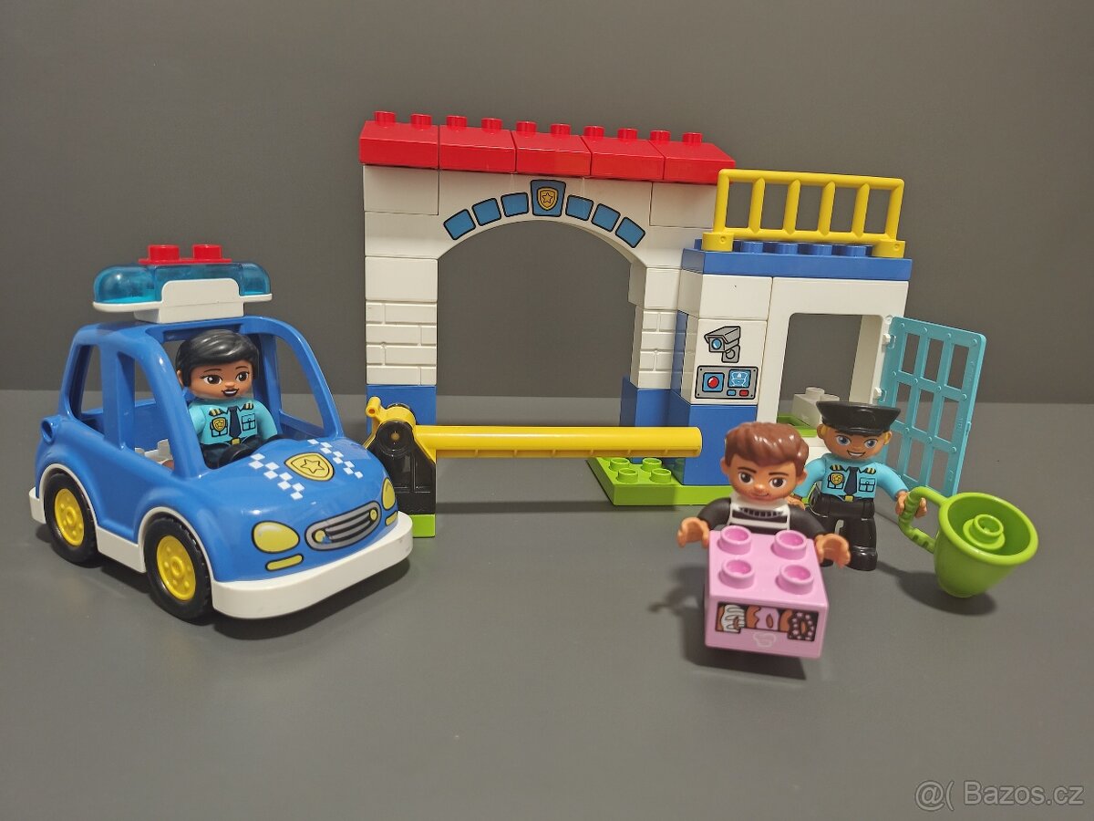 Lego Duplo policejní stanice 10902
