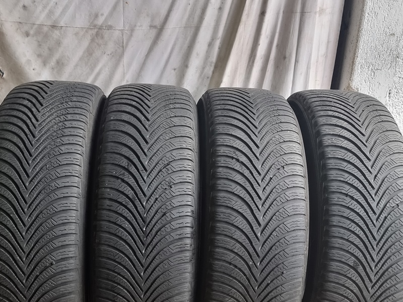 Zimní pneu Michelin A5 205 55 16