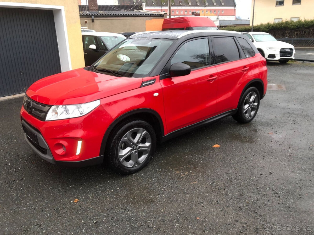 Suzuki Vitara 1.6 VVT Comfort 4x4 - tažné,temp,vyh.s,120 PS