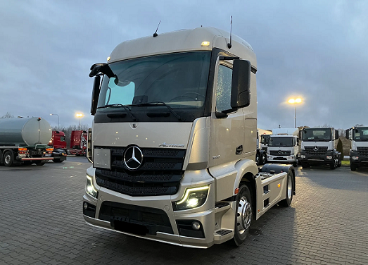 Mercedes-Benz Actros 1846 LS ADR - tahač návěsů