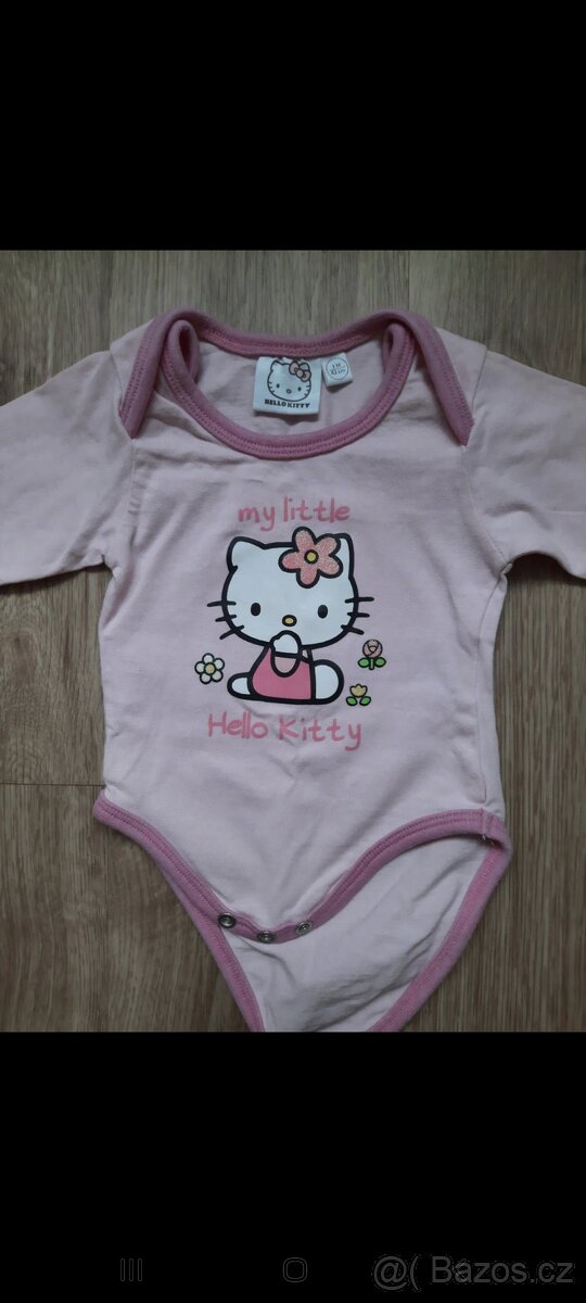 Růžové body Hello Kitty