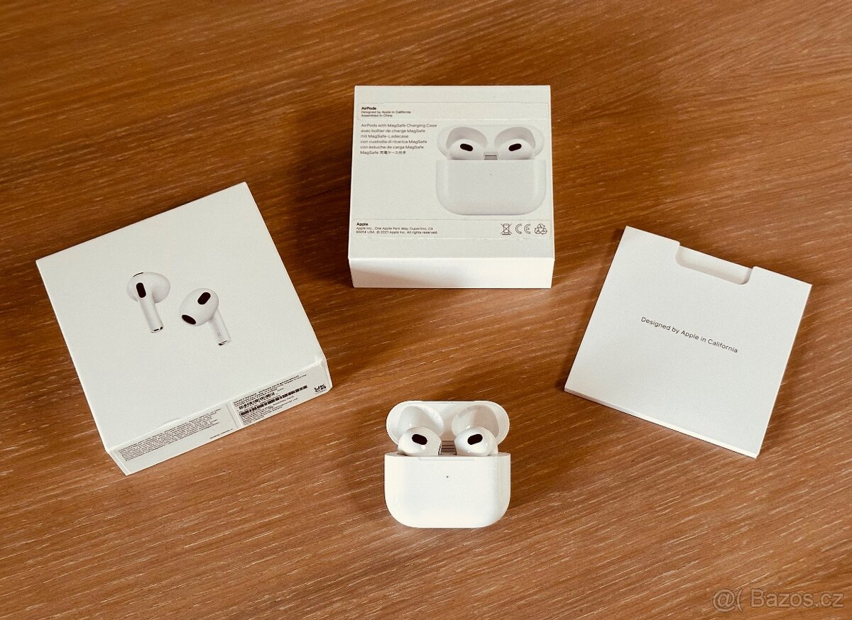 Apple AirPods 3 s nabíjecím pouzdrem