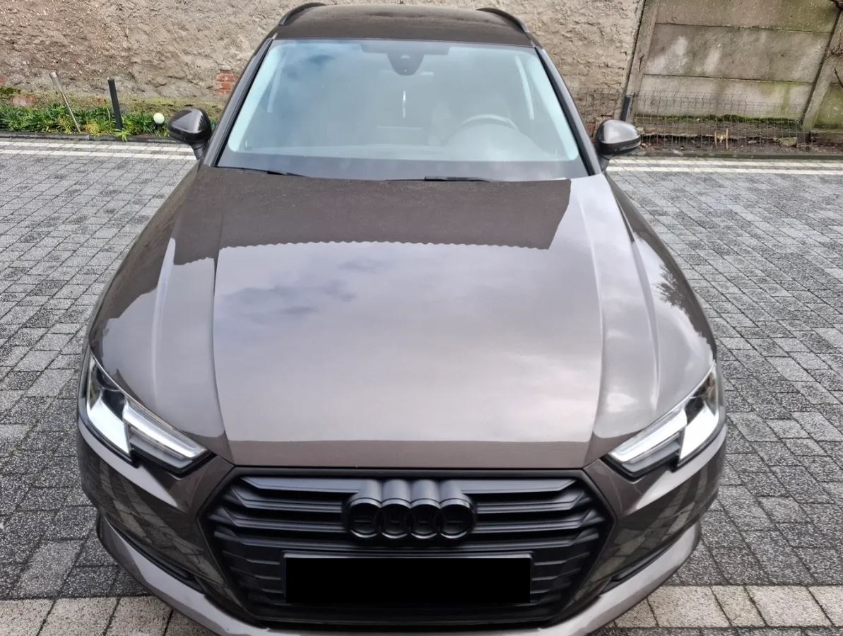 Audi A4 kombi 2.0 TDI MT 1Maj