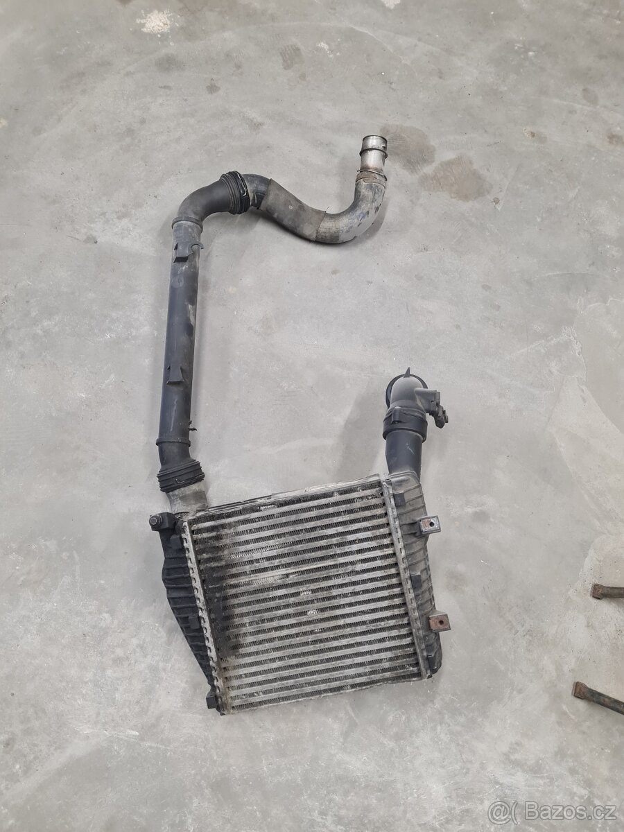 Intercooler s hadicema VW Touareg