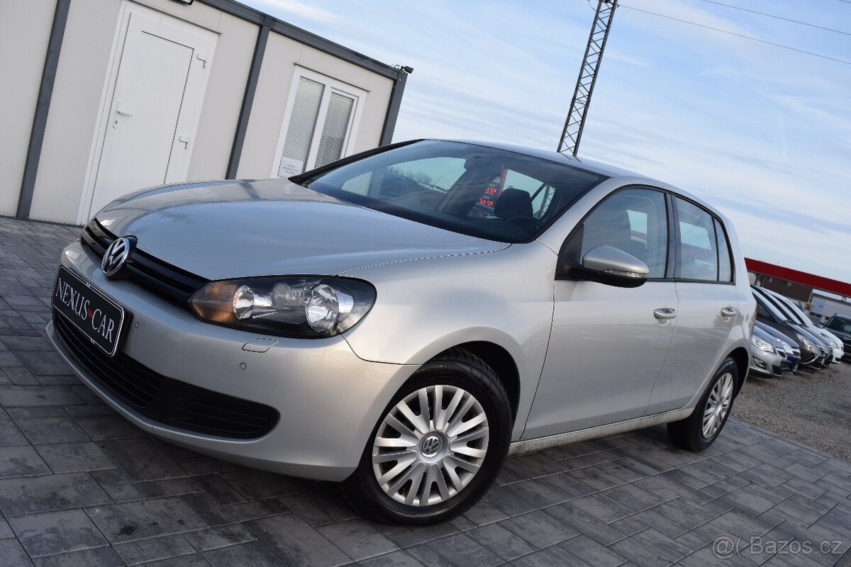 ►►Volkswagen Golf 1.6 TDI KLIMA VÝHŘEV TAŽNÉ◄◄