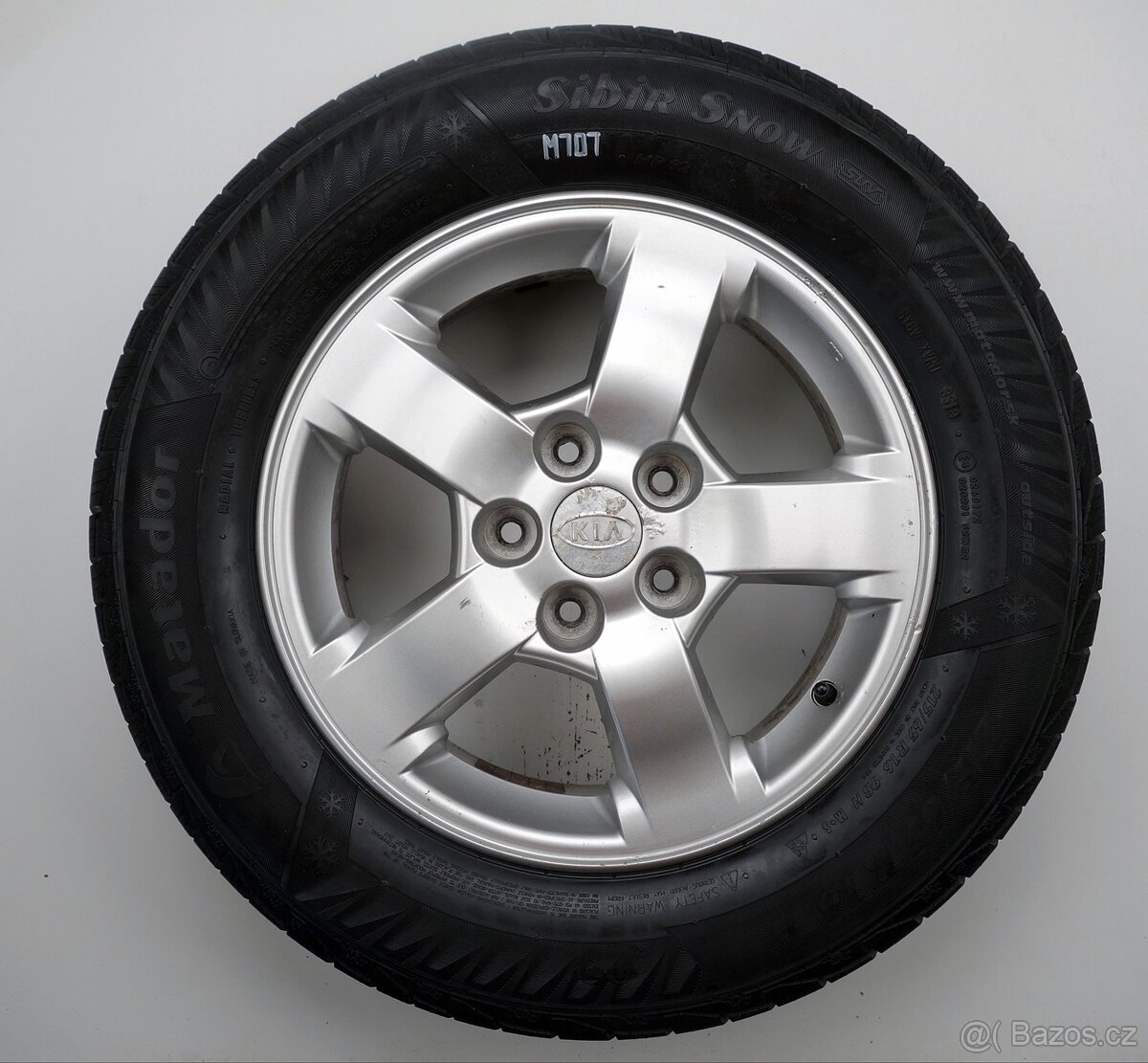 Kia Sportage - Originání 16" alu kola - Zimní pneu