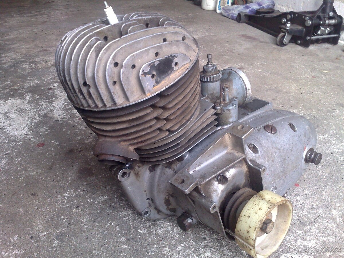 MOTOR ČZ 250/455