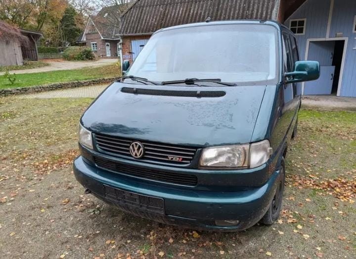 Volkswagen Multivan T4 2.5 TDI 111kw   ČIST CELÉ