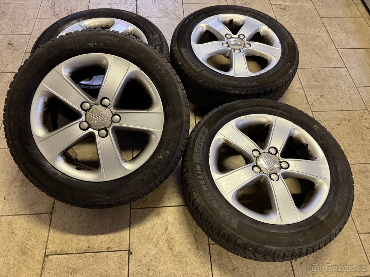 5x112r16 Seat - celoroční Michelin