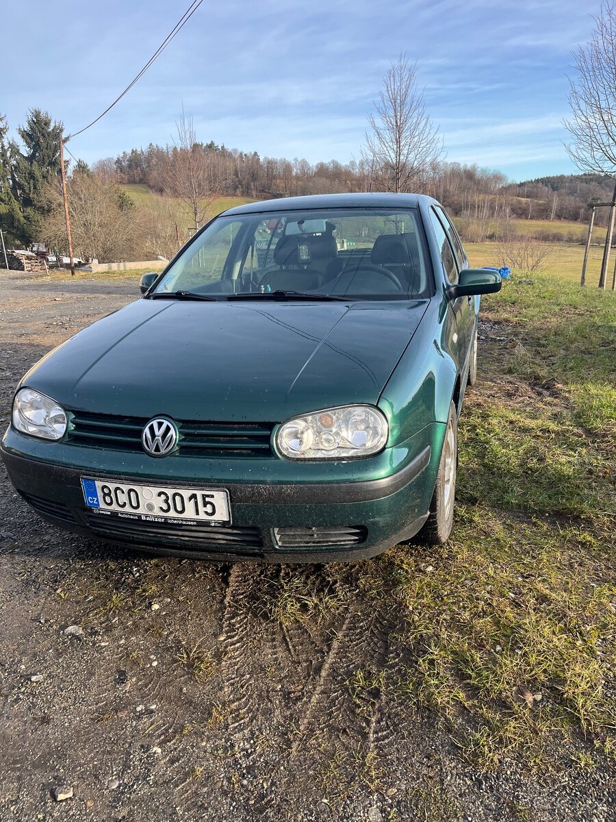 VW Golf