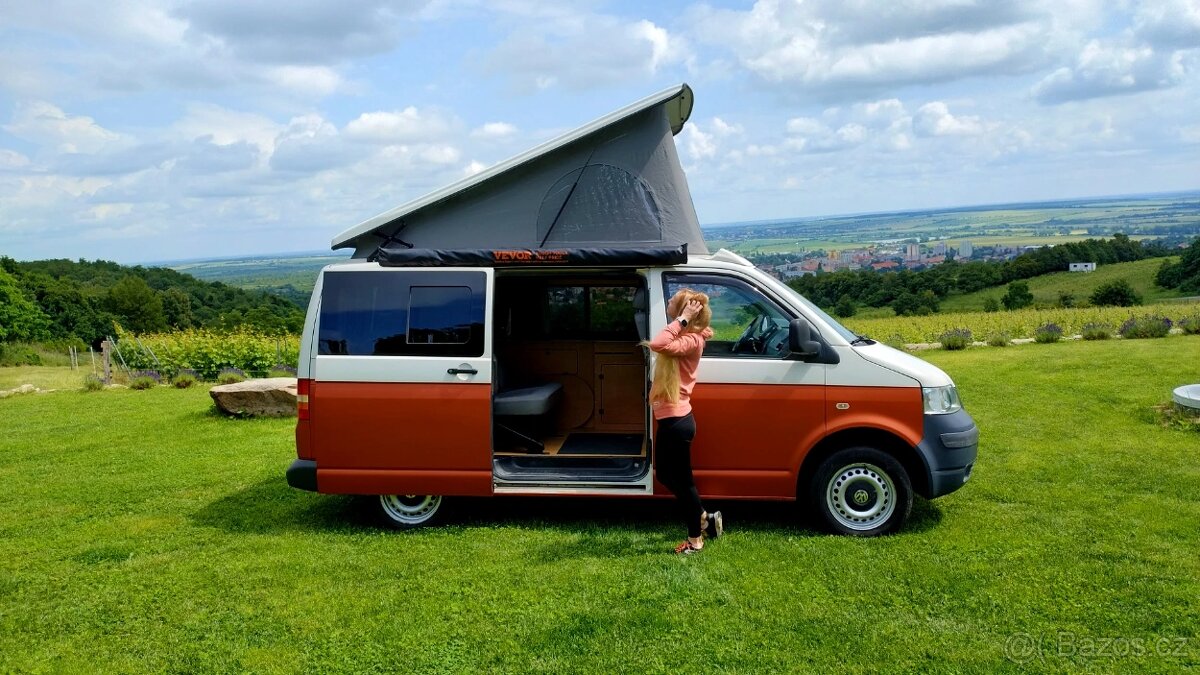 VW T5 Campervan, zdvihací střecha, camperbox, 5 os.