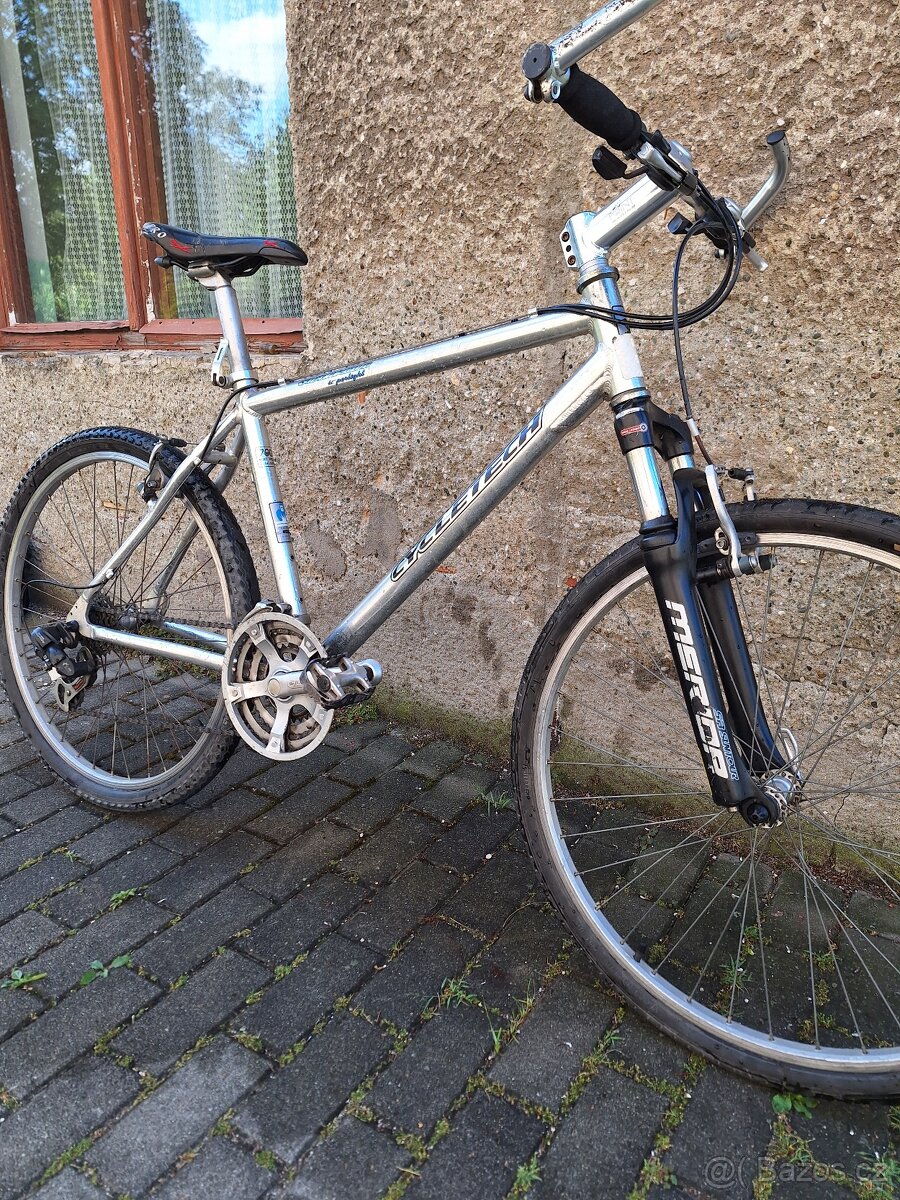 Stavěné  na zakázku  alu rám,shimano,merida