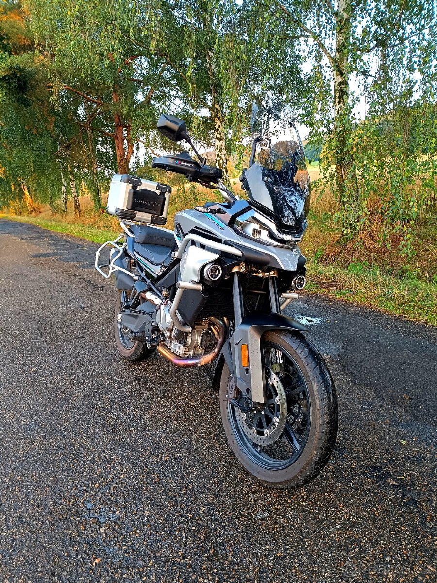 CF MOTO 800MT Sport