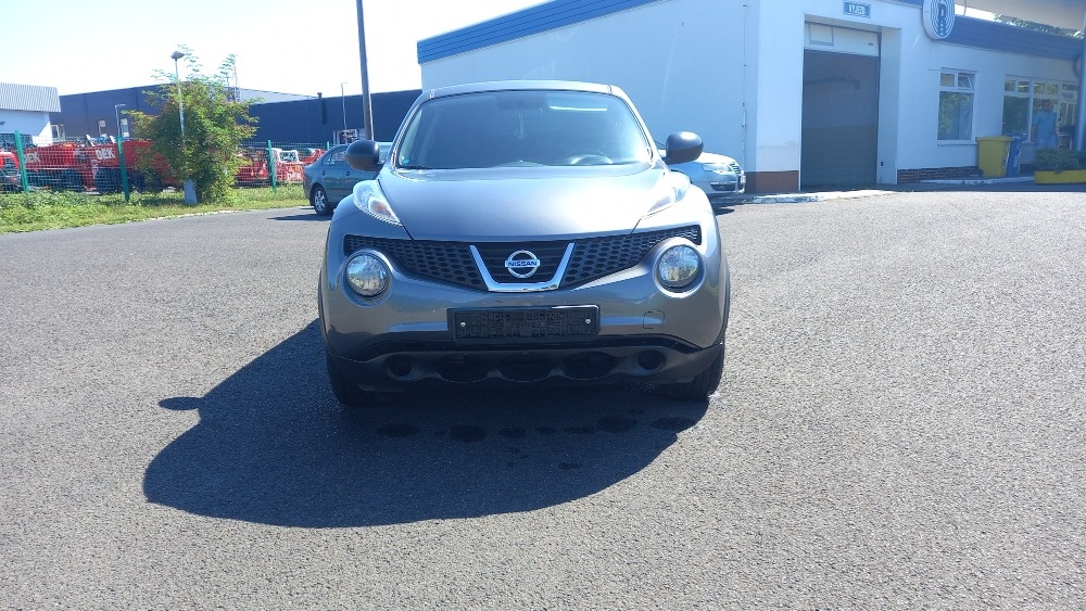 Nissan Juke 1,6i servisní knížka,nová stk