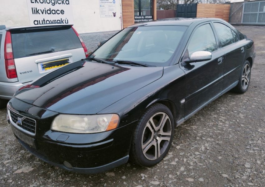 Volvo S60 facelift D5 96kw - Náhradní díly