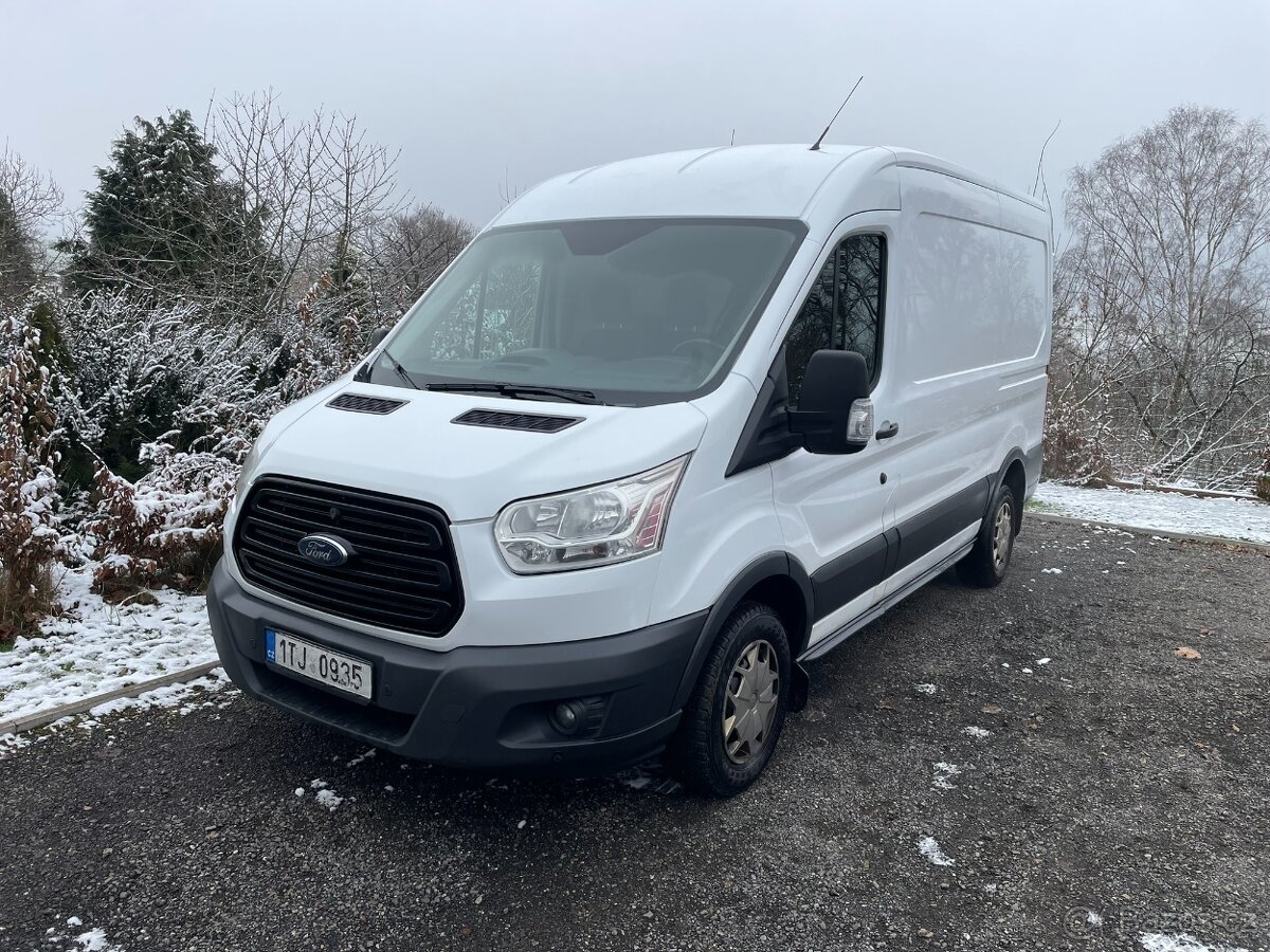 Ford Transit L2H2. 1 majitel ČR. Rv. 2018. Pravidelný servis