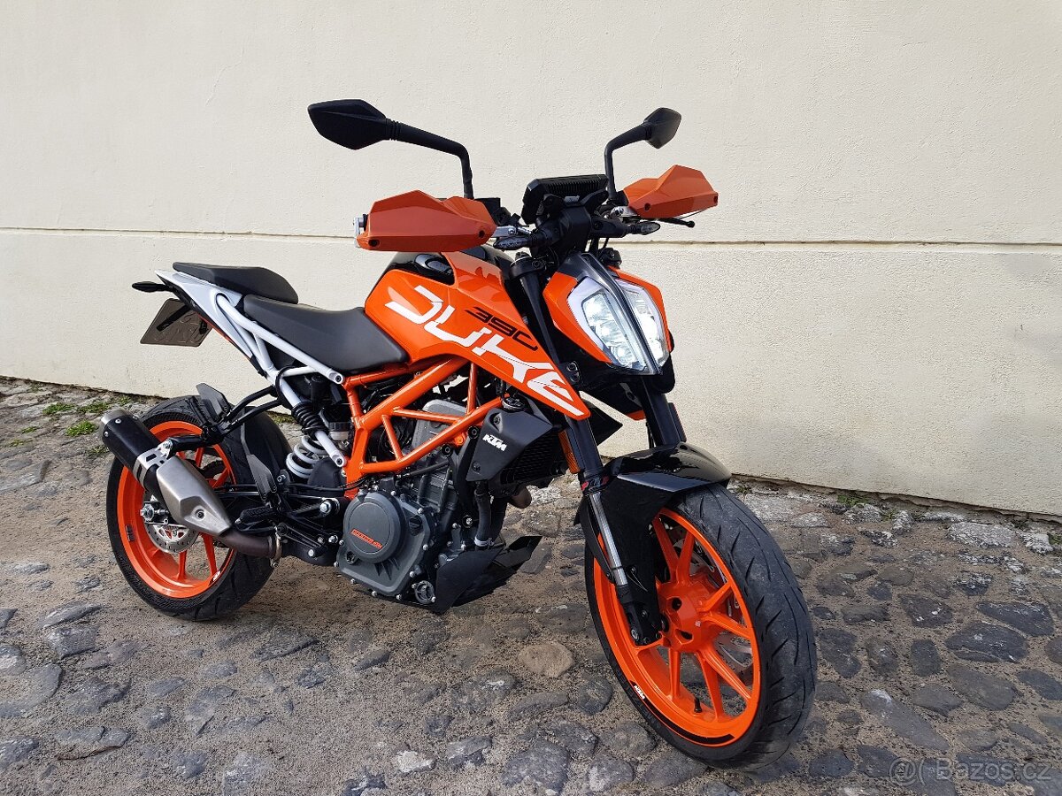 KTM DUKE 390