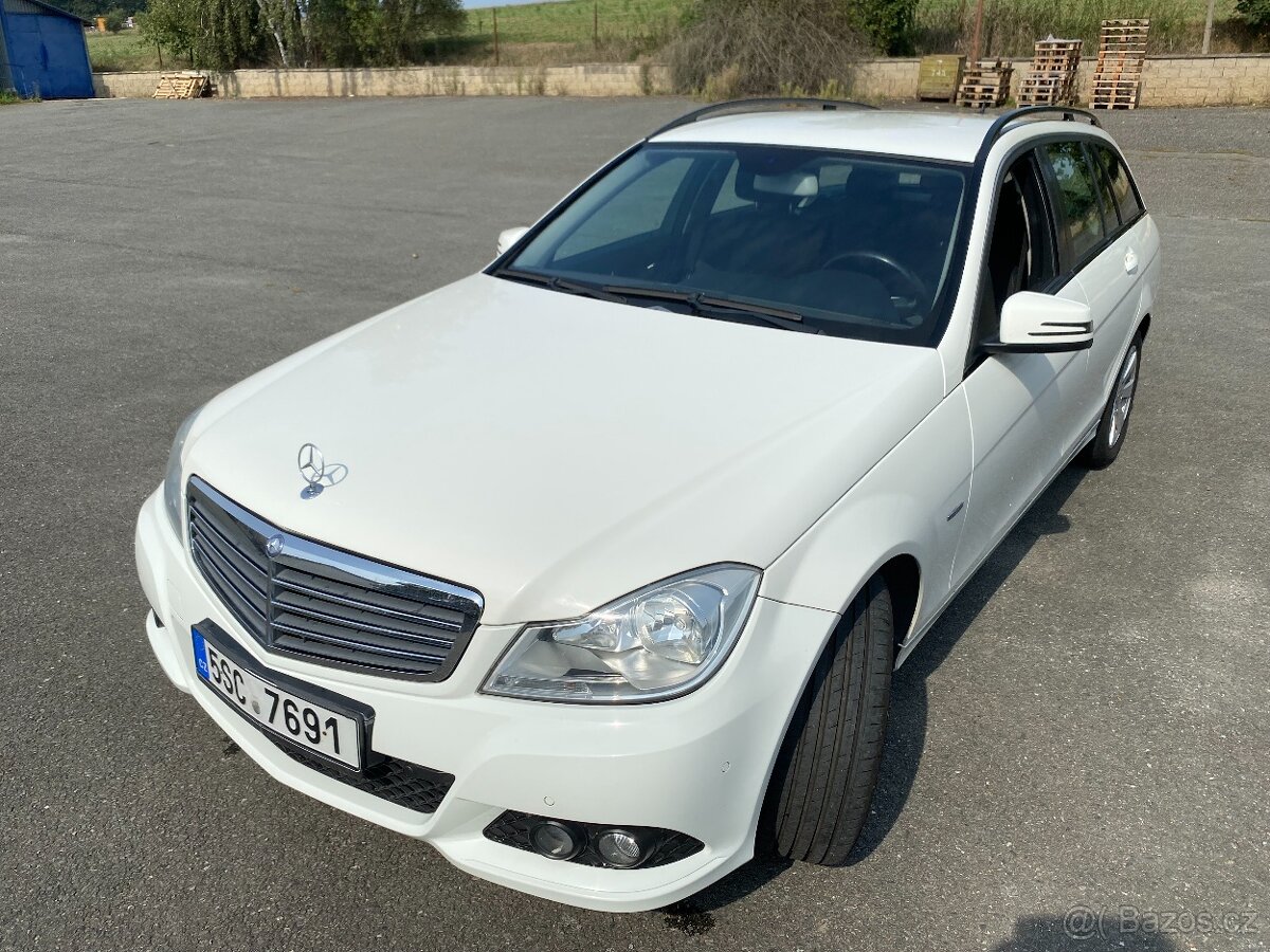 MERCEDES-BENZ C180 T CDi BlueEfficiency r.v 2012 naj.189.000