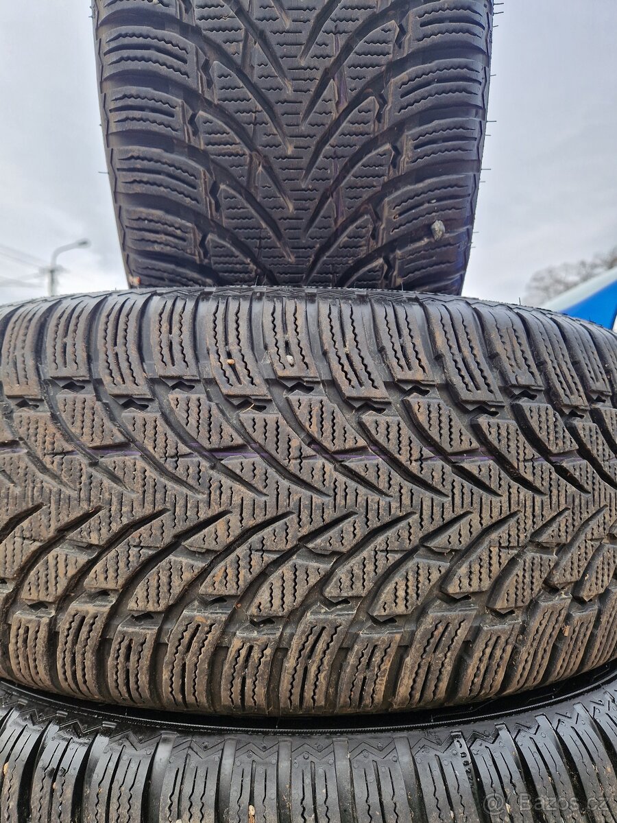 4KS zimní Nokian WR SUV 4 225/55 r18 8mm+