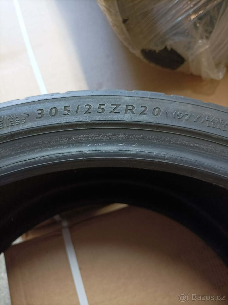 Pneumatiky 305/25R20 97Y DUNLOP SPORT MAXX RT XL