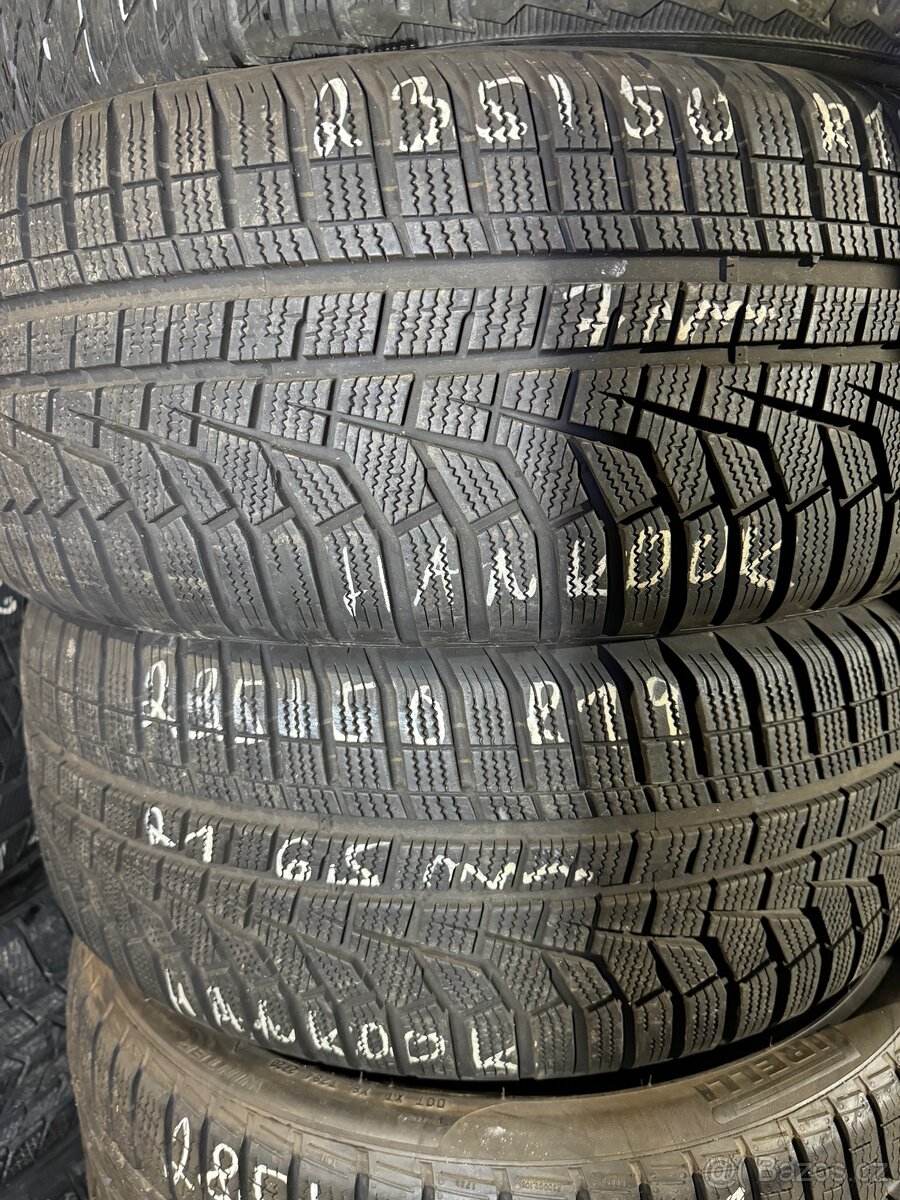 Zimní pneu 2x235/50 R19 Hankook