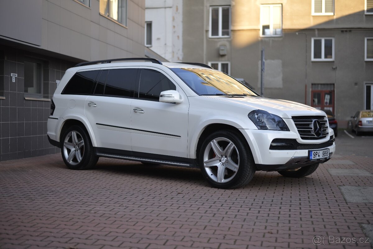 MERCEDES-BENZ GL 450 CDI 4MATIC 7-míst