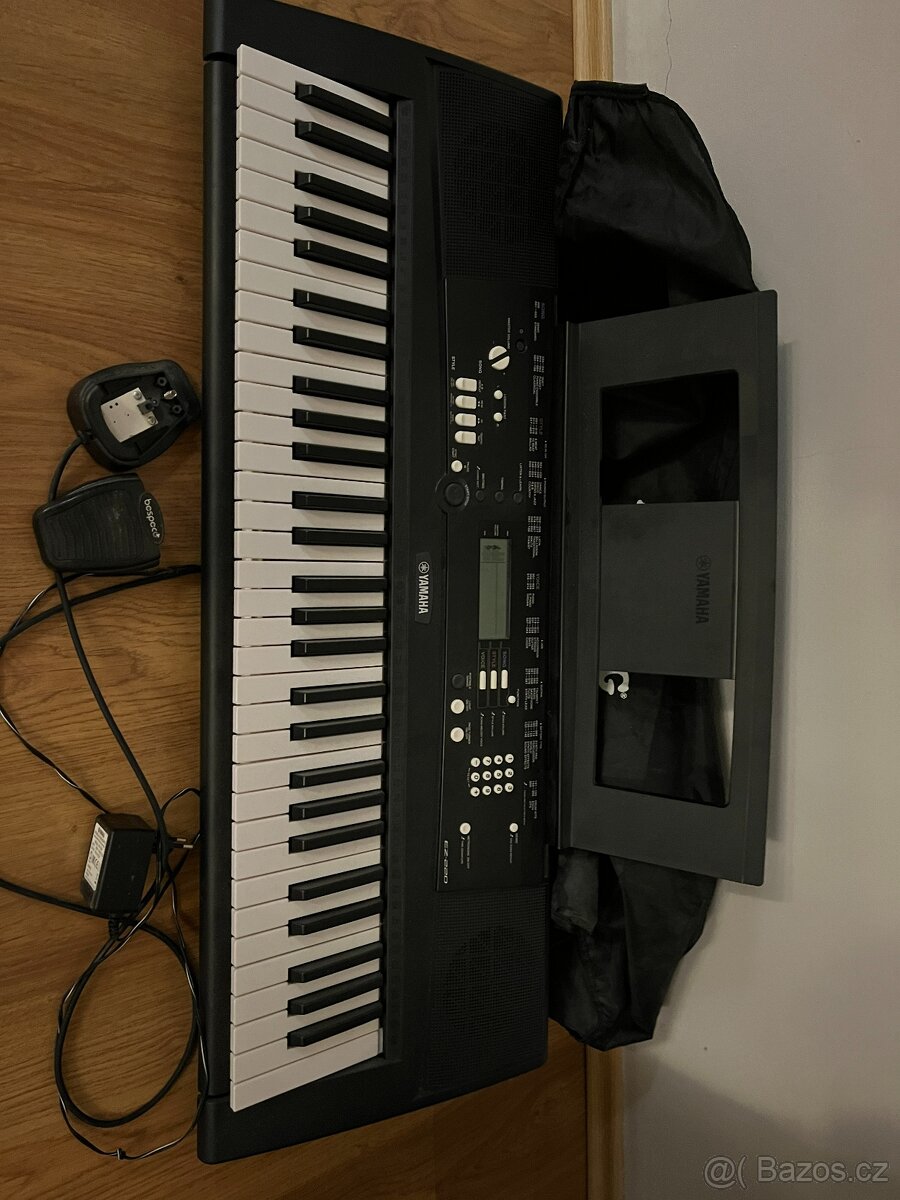 Keyboard Yamaha EZ 220