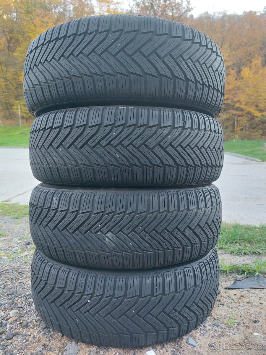 Prodám sadu zimních pneu Michelin 225/55 R17