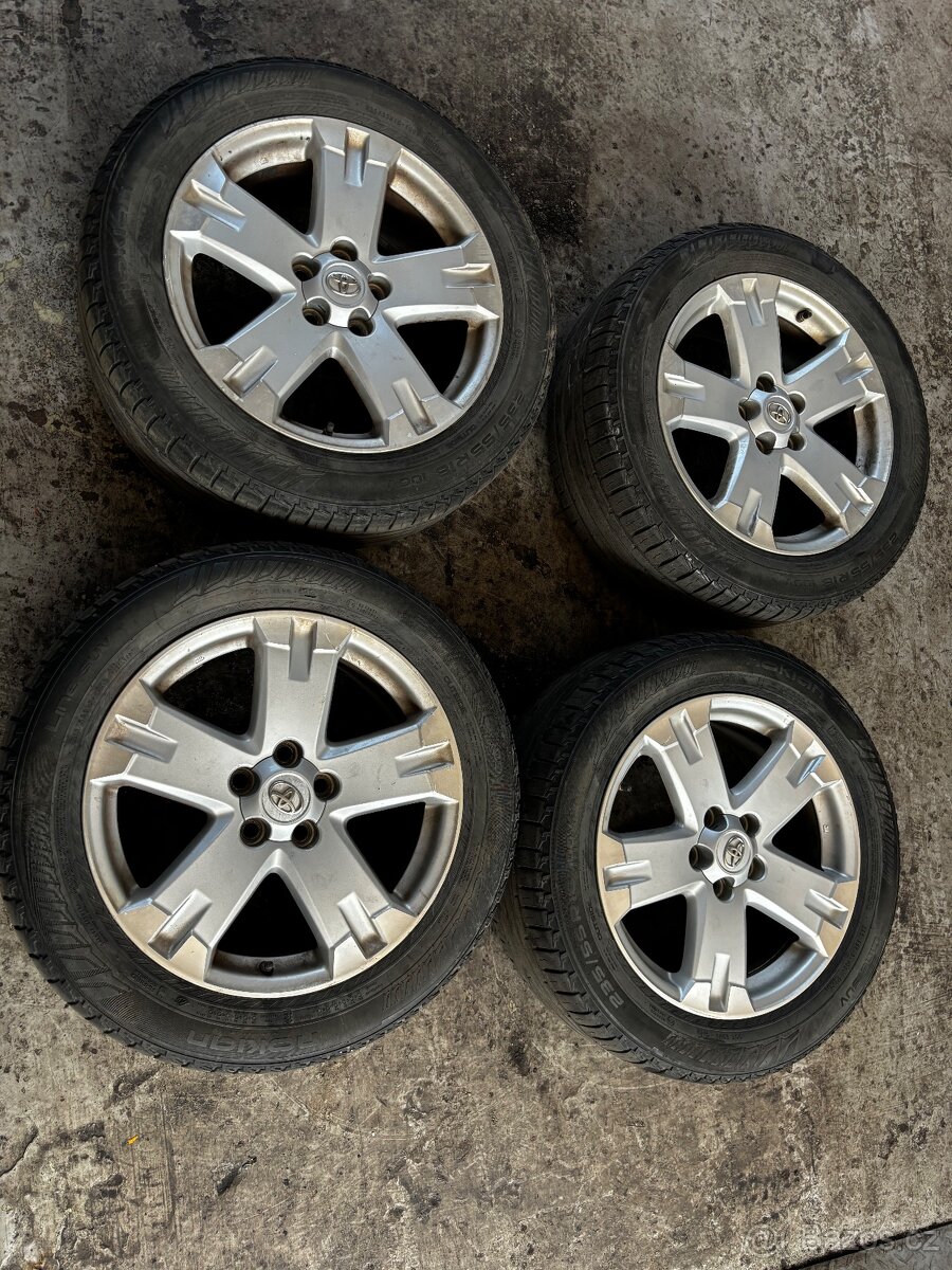 Alu Rav4 7,5x18 et45 + 235/55 R18