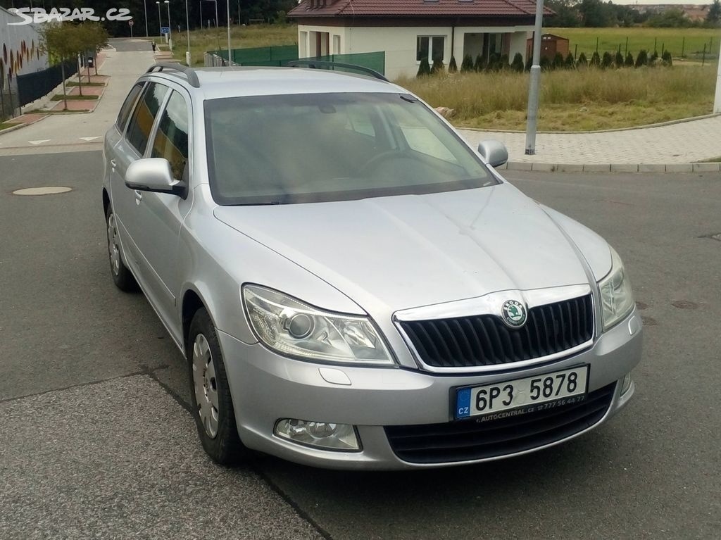 Škoda Octavia combi II 2.0 TDI DSG Elegance Facelift CZ-TOP