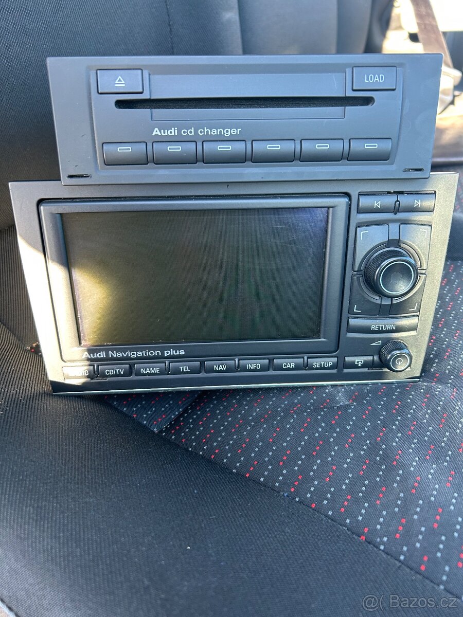 Original autoradio s navigaci audi-Audi navigation PLUS