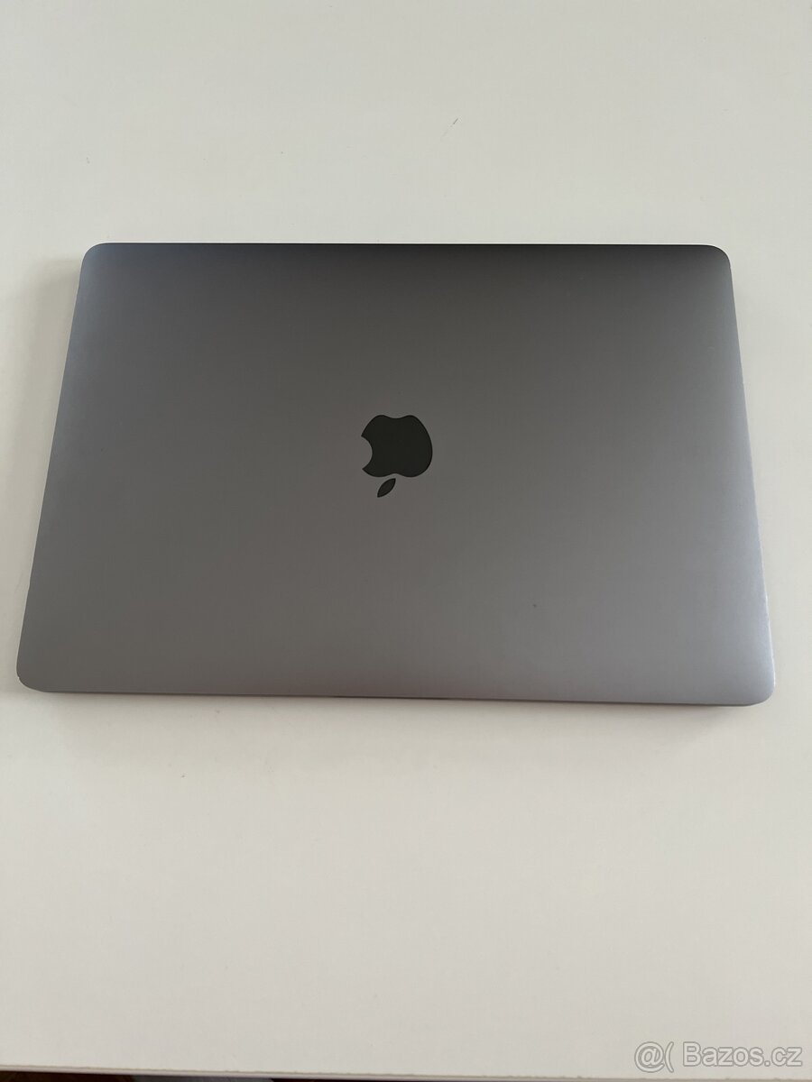 Macbook Pro 13 2018 / i5 / 16GB / 500GB CTO