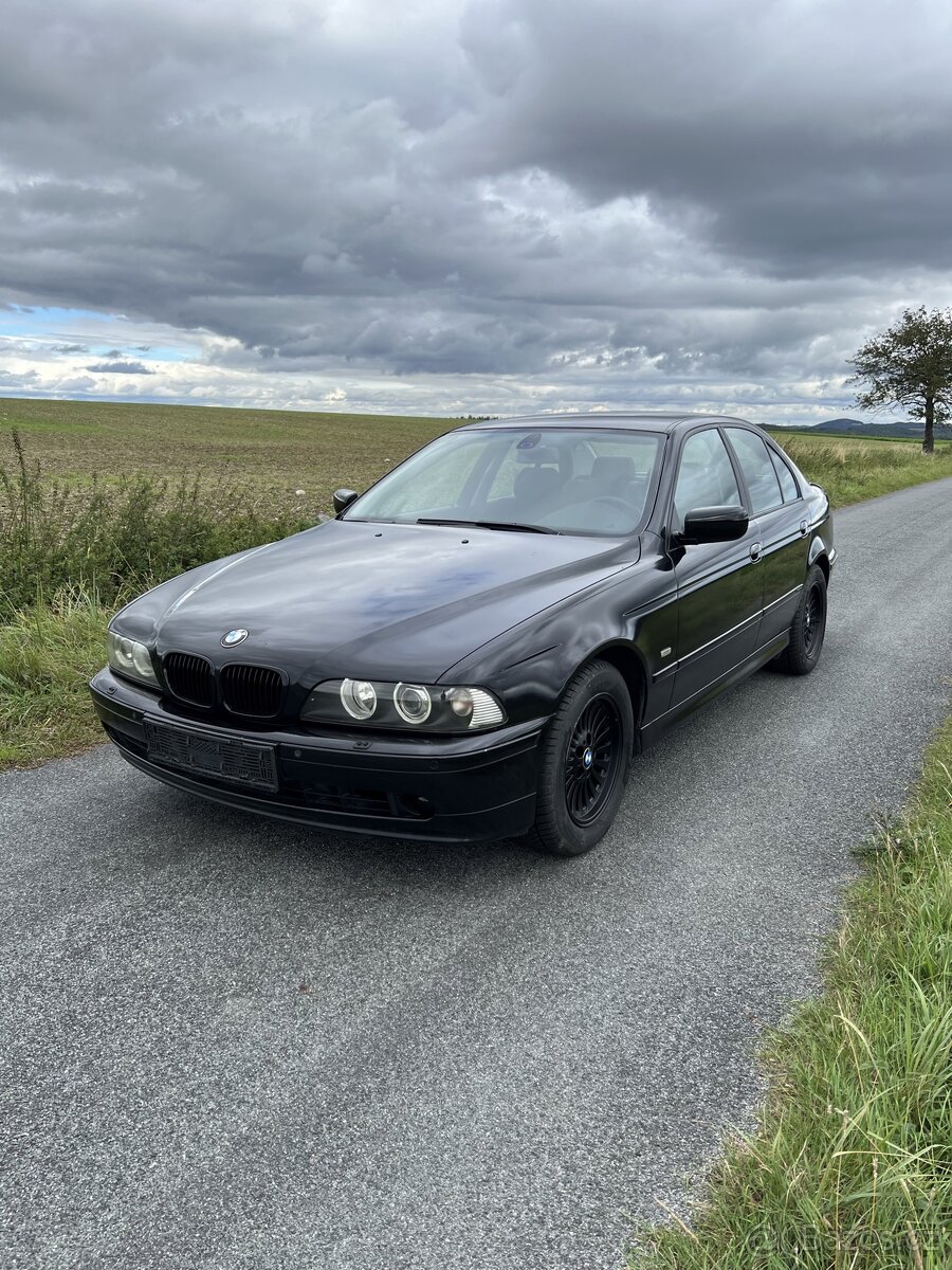 BMW E39 525i facelift