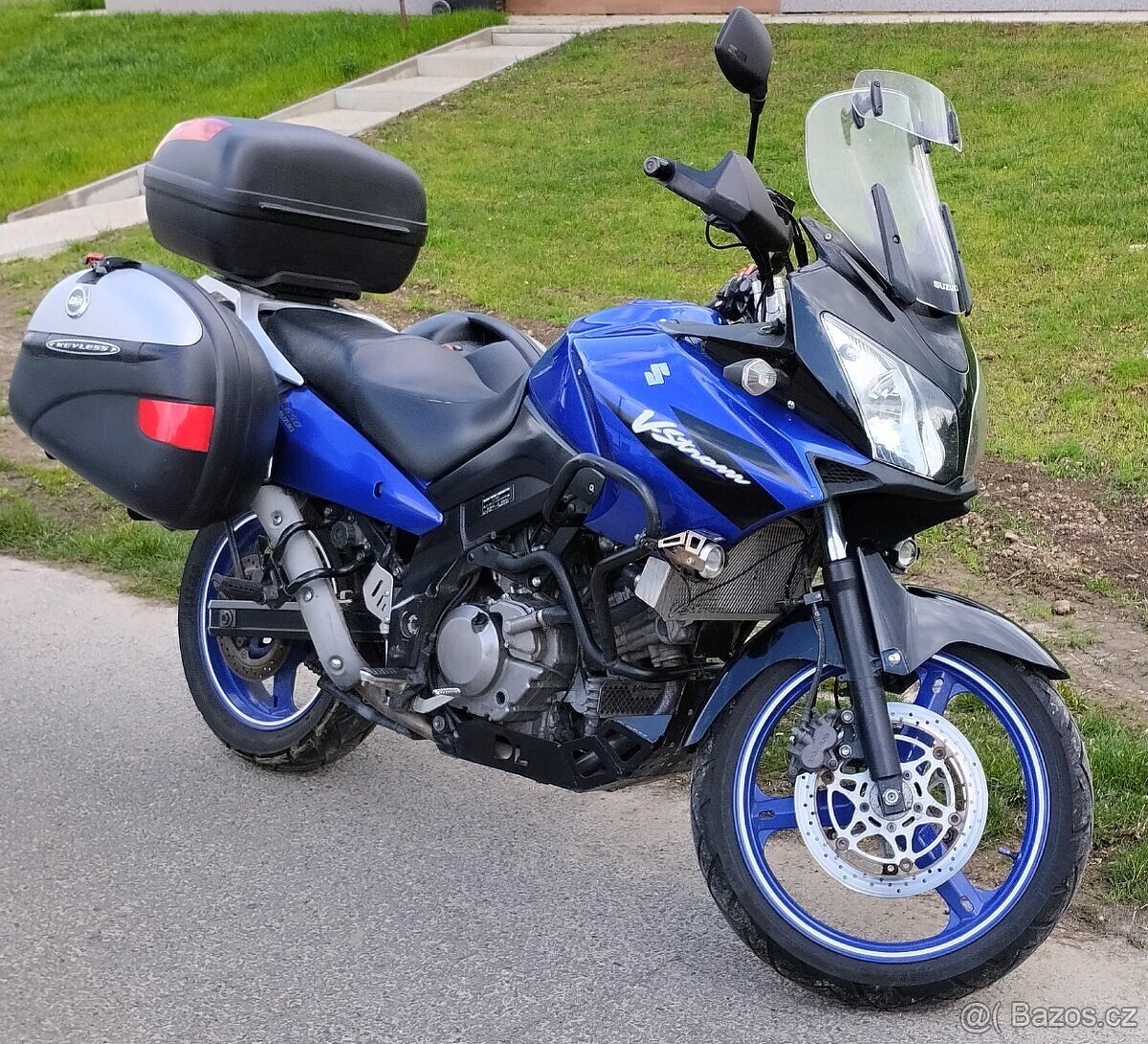 Suzuki DL-650 V-Strom - plná výbava