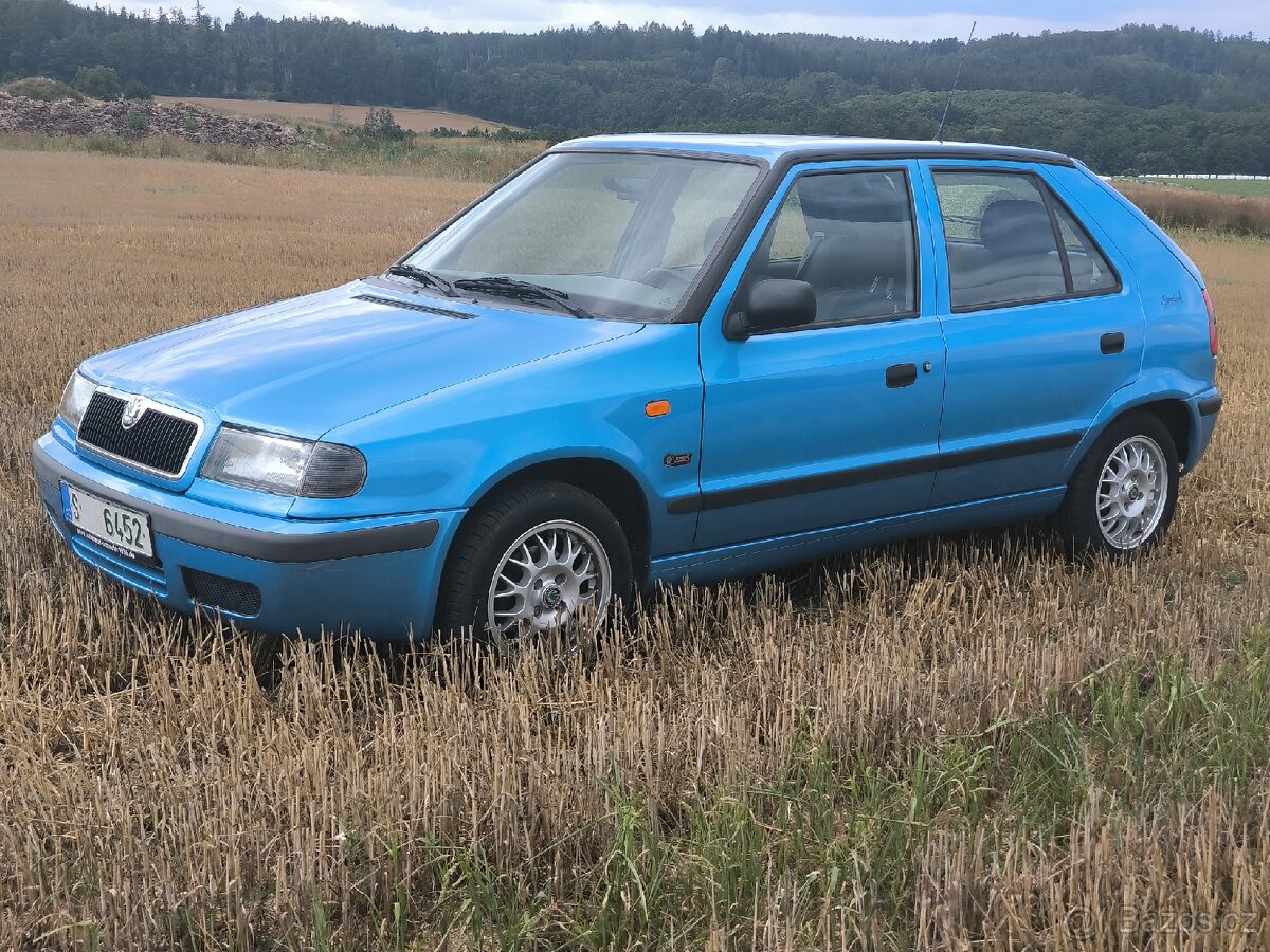 Škoda Felicia 1.3mpi 28400km Servisní knížka