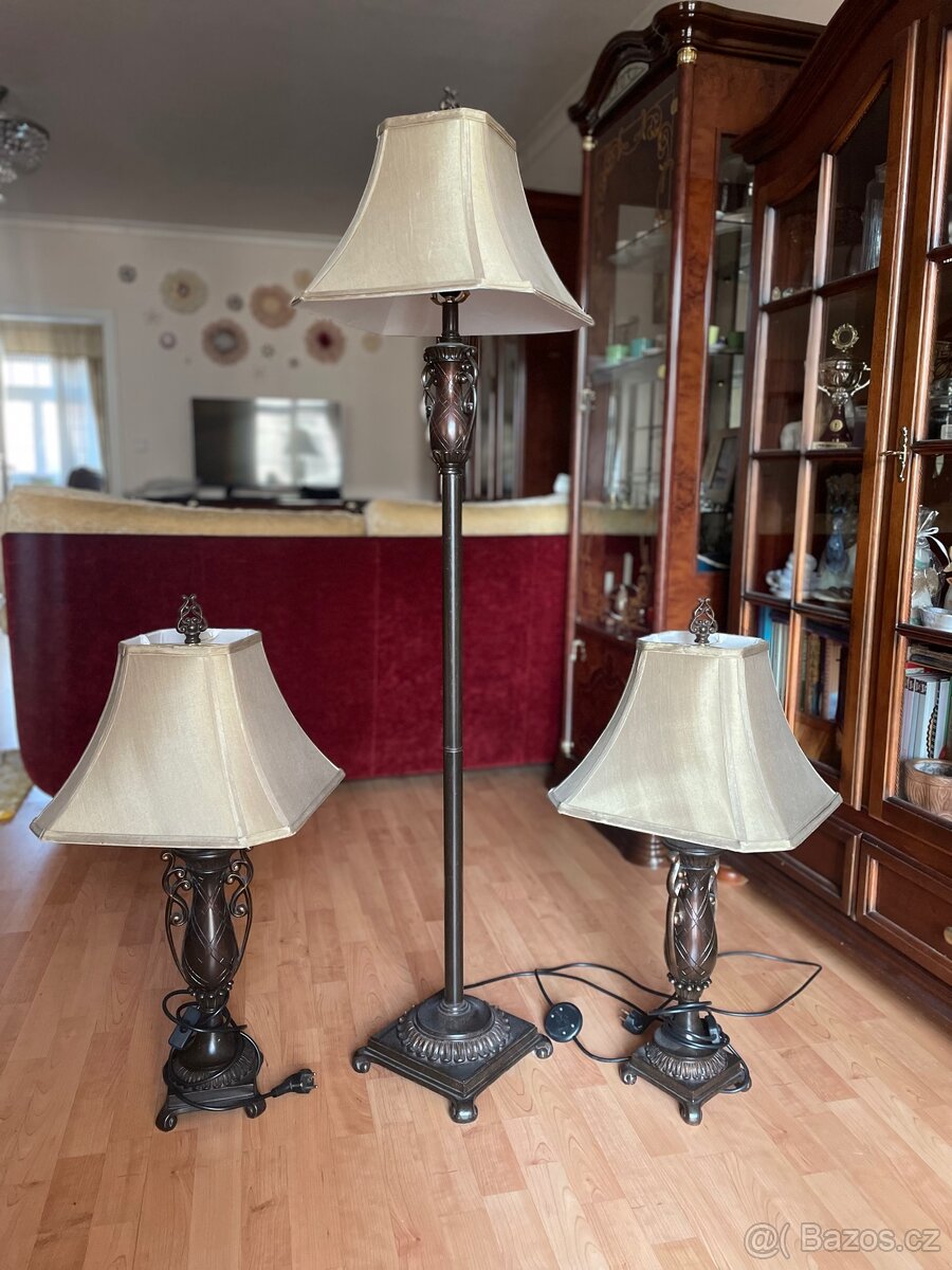 Sada elegantních lamp