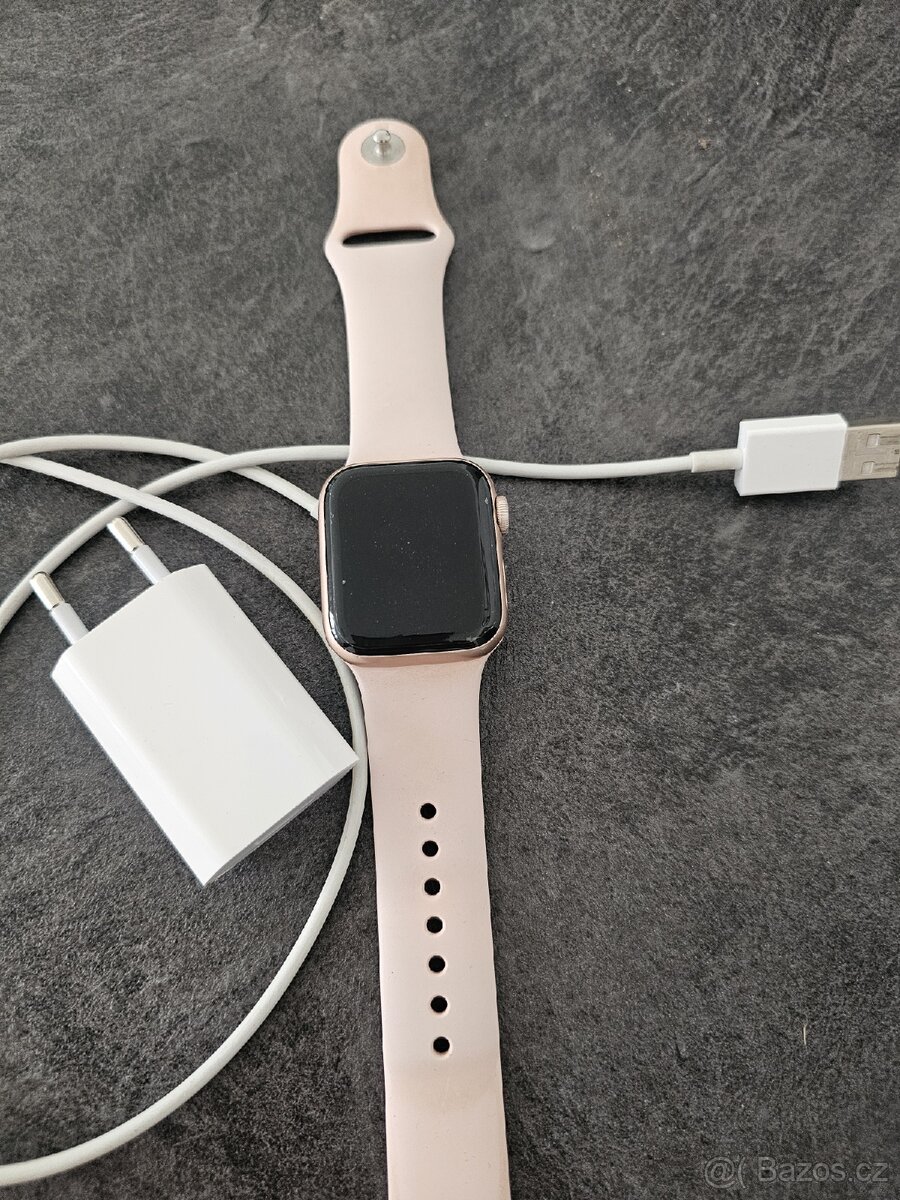 Apple watch 5 40mm rose gold