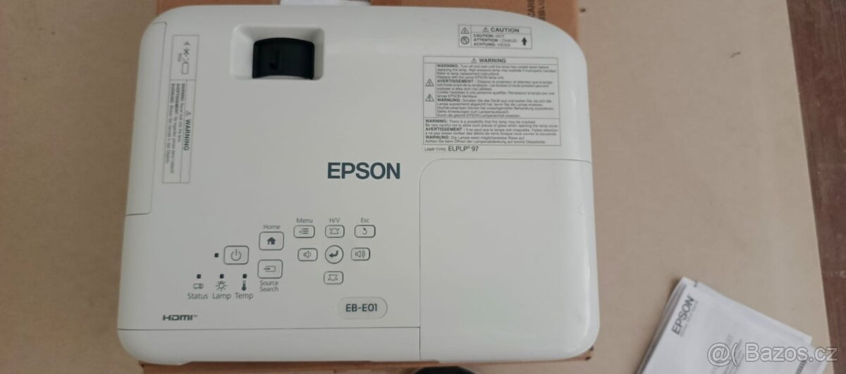 Projektor Epson EB-E01