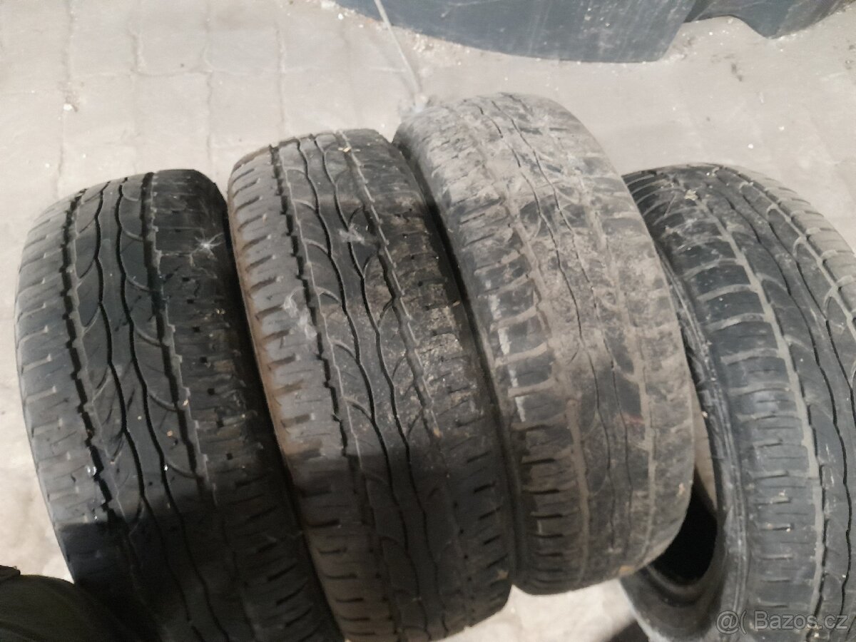 Pneu 185/60 r15