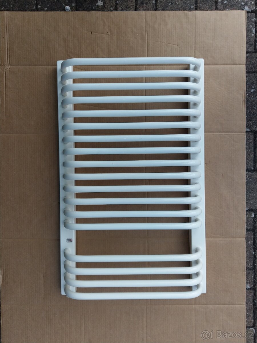 Prodám bílý radiátor do koupelny - žebřík 80 x 50 cm